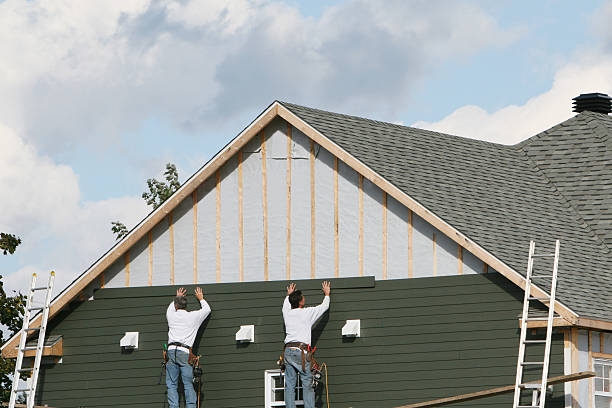 Professional Siding technician working in West Hartford, CT